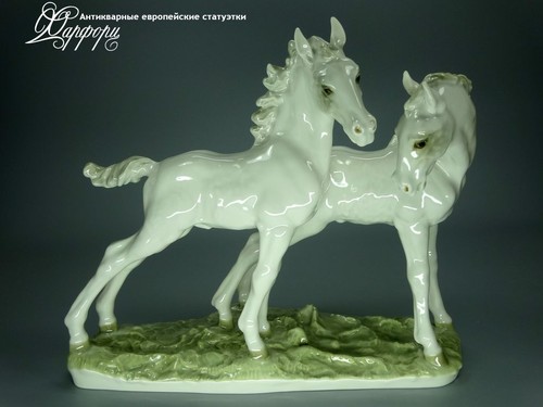 Купить фарфоровые статуэтки Hutschenreuther, Жеребята, Германия
